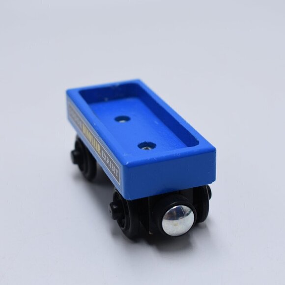 Thomas and Friends Sodor Dinosaur Exhibit Wooden Railway Train Car 2012 - Picture 5 of 7